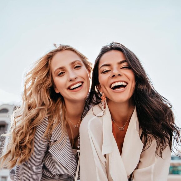 Best Friend Necklaces: Interlocking Circle Open Circle Ster Sterling Silver Chai - Picture 5 of 6